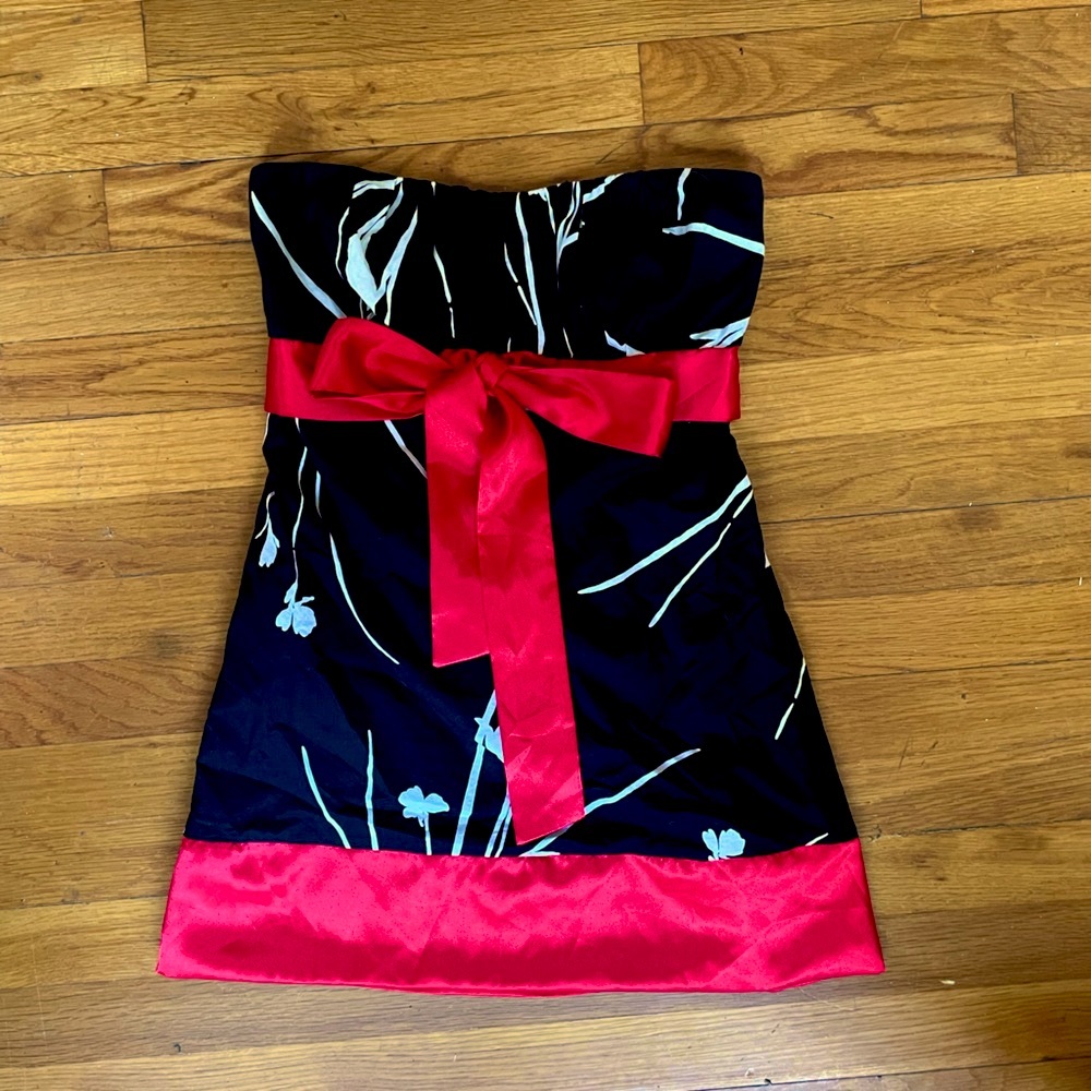 Mini black and red dress